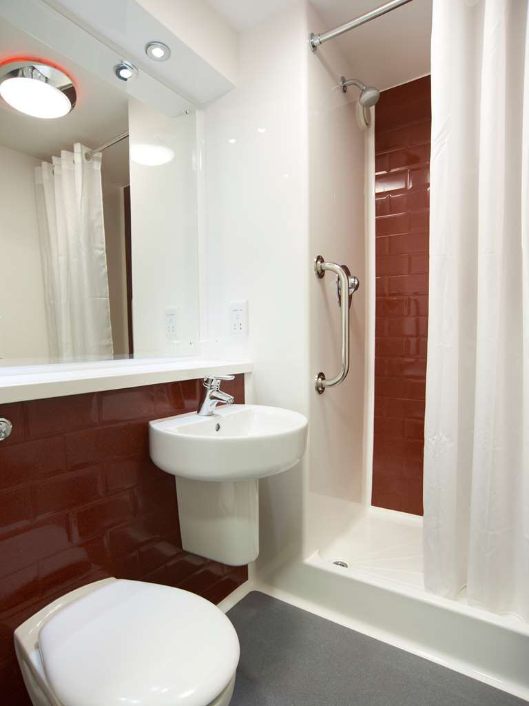 Travelodge London Barking Cameră foto